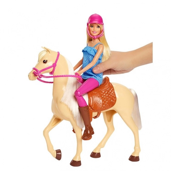Barbie ridningssæt med hest