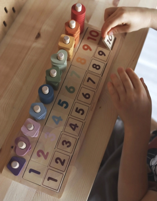 Træabacus og sorteringslegetøj Montessori fra PolarB