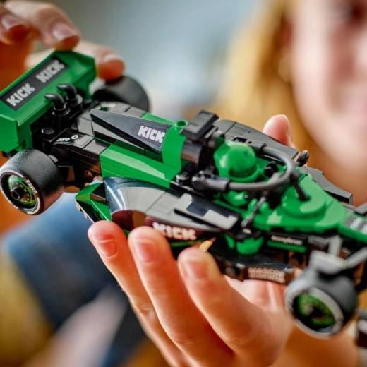 Åbningsbar cockpit og kører-minifigur