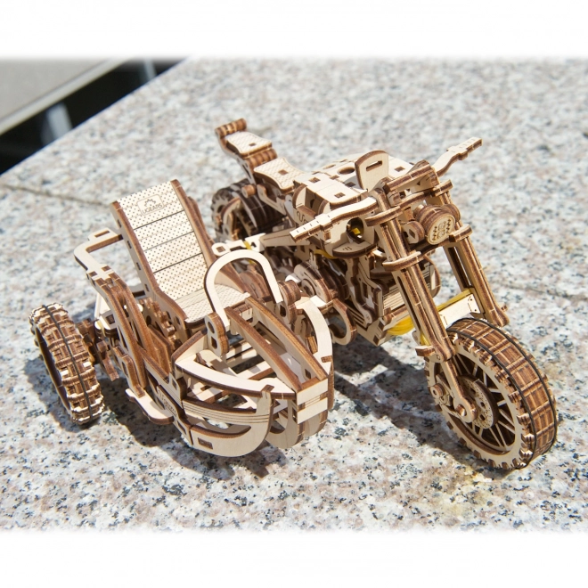 Ugears 3D puslespil Motorcykel med sidevogn 380 stykker