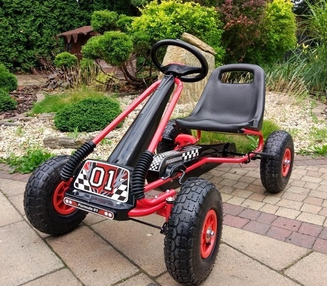 Pedaldrevet gokart med luftdæk + Oppustelige dæk + Justerbart sæde – Rød
