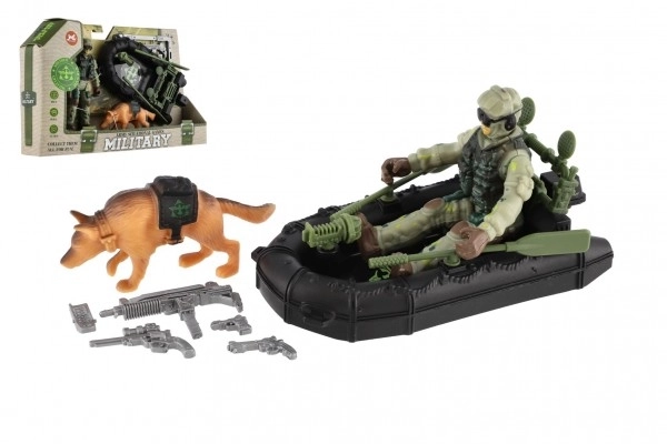 Militærsæt plast båd, soldat, hund med tilbehør i kasse 23x14x4cm