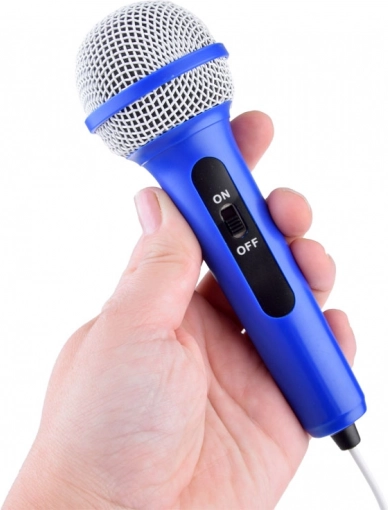 Karaokesjov med mikrofon