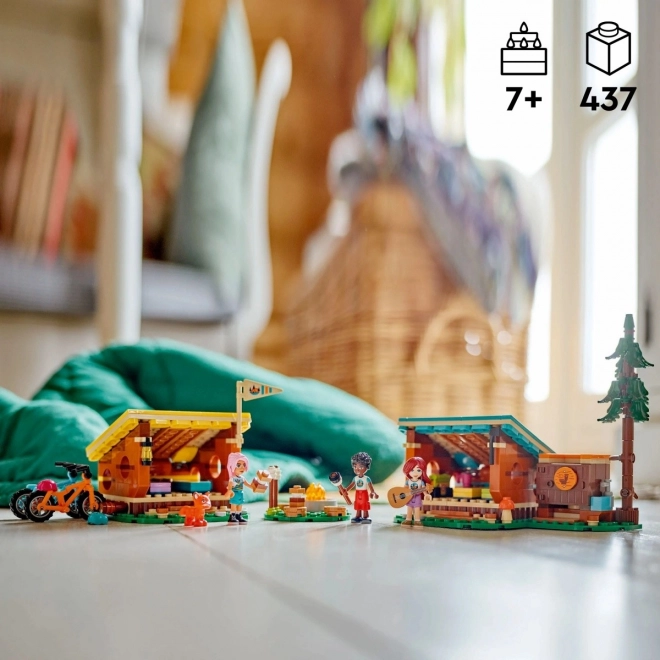 LEGO Friends 42624 Hyggelige hytter på eventyrlejr
