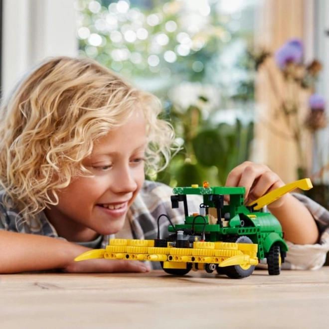 LEGO® Technic 42168 John Deere 9700 Foderhøster