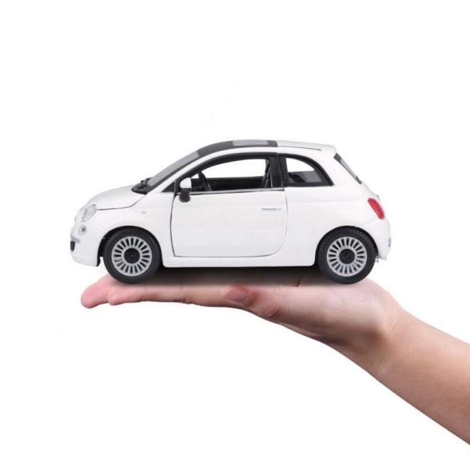 Bburago 1:24 Fiat 500 (2007) Hvid