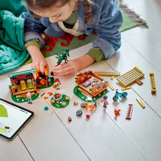 LEGO Friends 42624 Hyggelige hytter på eventyrlejr