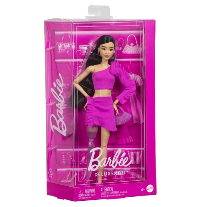 Barbie dukke model i kjole med roser
