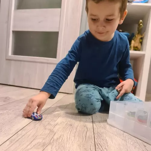 Farvesæt af biler - 16 stykker
