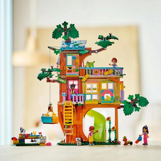 Vennernes LEGO Træhus