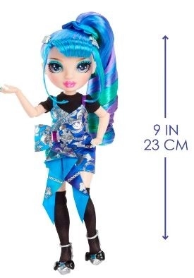 Dukke Holly De Vious fra specialudgaven Rainbow High Jr High