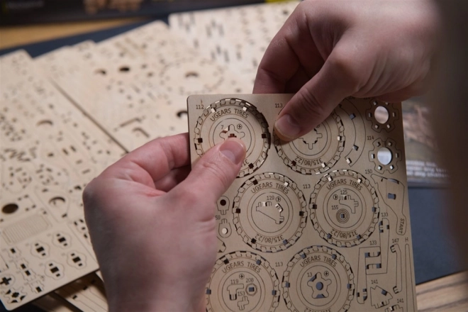 Ugears 3D træ mekanisk puslespil Lastbil CARGO