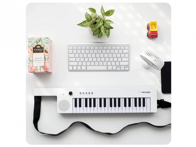 Elektronisk børnekeyboard med 37 tangenter, skulderrem og mikrofon BIGFUN