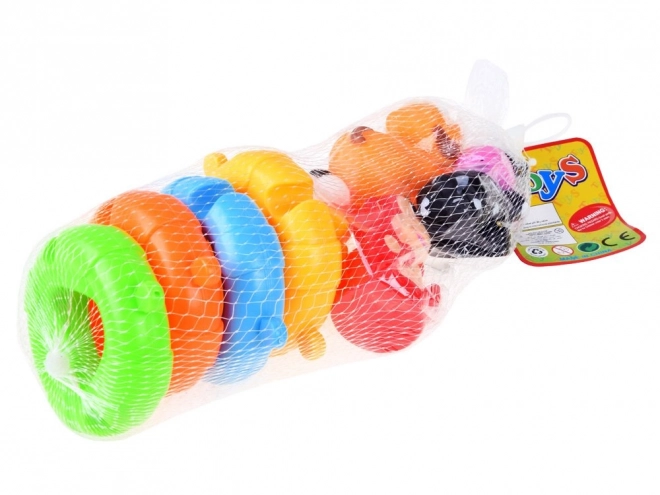 Gummi dyr på flydende puslespil