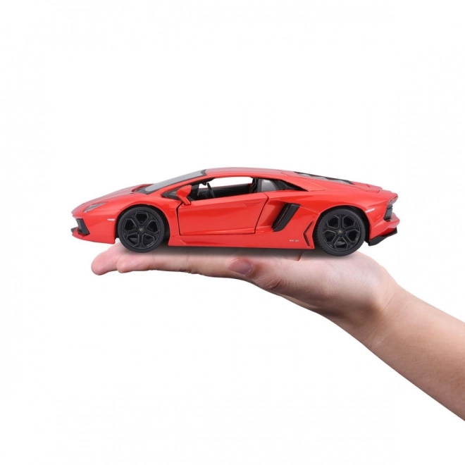 Lamborghini Aventador LP700-4 Bilmodel