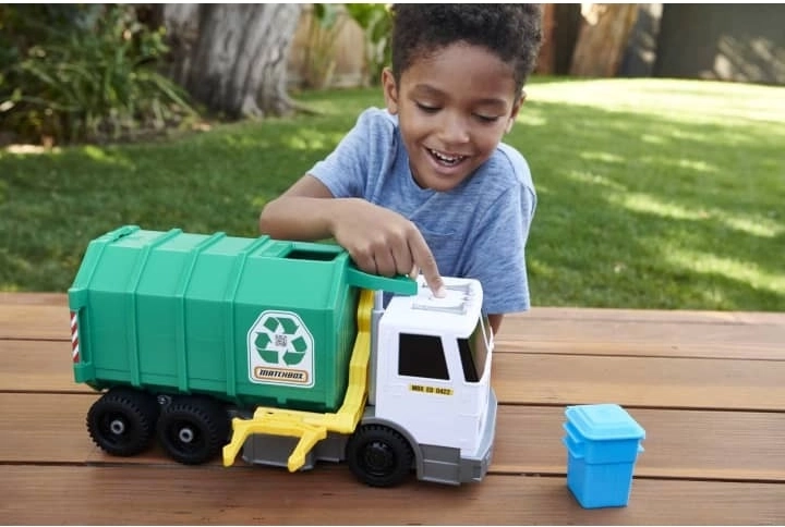 Størrelse 38 cm og robust udførelse for masser af leg