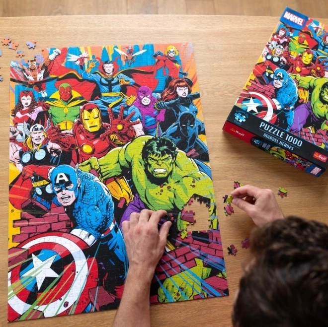 TREFL Puzzle Premium Plus Marvel: Marvel Helte 1000 brikker