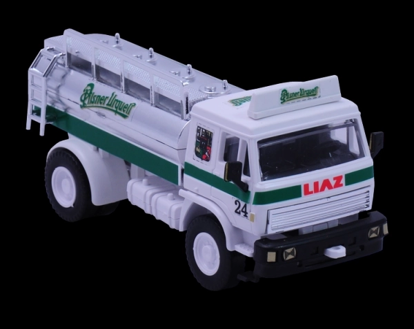 Byggesæt Monti System MS 36 Pilsner Urquell Liaz 1:48 i kasse 22x15x6cm