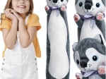 Plyshund husky 70 cm KRUZZEL – lang krammelegetøj og pude