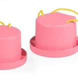 Lena stylter med hovaftryk