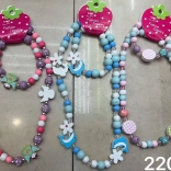 Sæt af træperler halskæde og armbånd