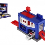 Politiets parkeringsgarage med bil