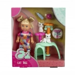 Dukke Evička med kattekrads