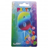 Fødselsdagslys tal 6 i regnbuefarver med stander